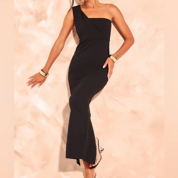 PrettyLittleThing | Dresses | Prettylittlething Black One Shoulder Fitted  Maxi Dress | Poshmark